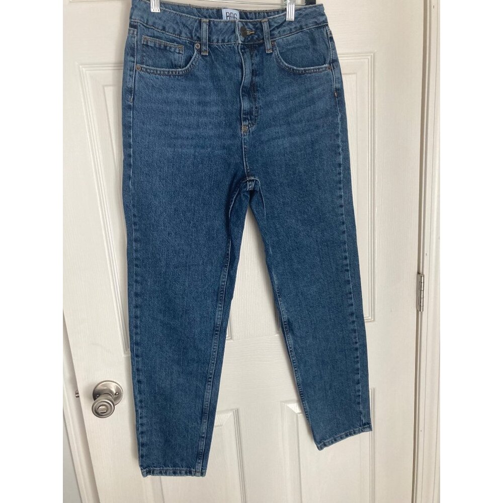 BDG‎ Urban Outfitters High Rise Mom Jeans Size 29